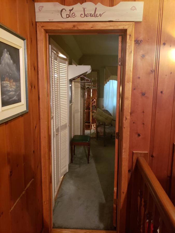 Auberge Bonne Nuit-Bonjour Sainte-Adèle Exteriér fotografie