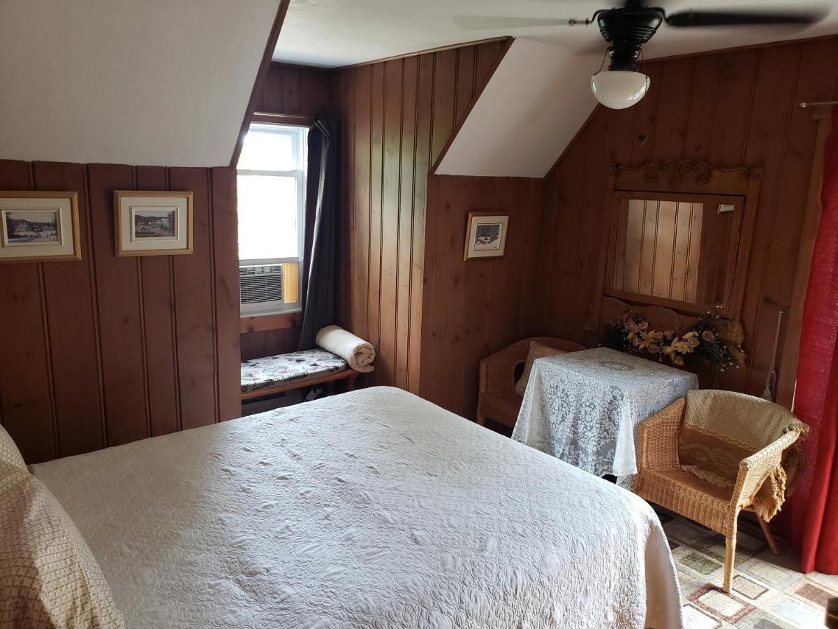 Auberge Bonne Nuit-Bonjour Sainte-Adèle Exteriér fotografie