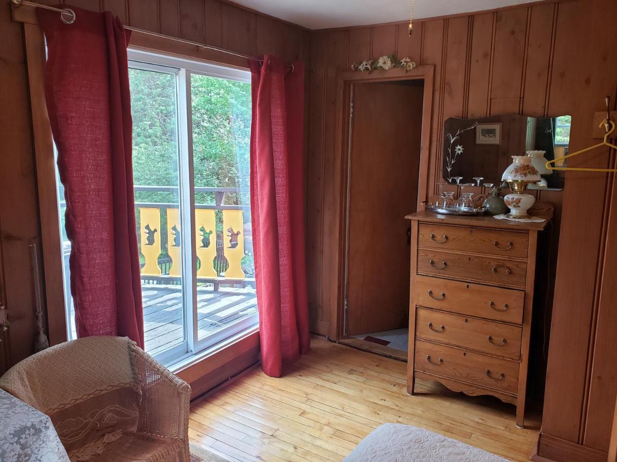 Auberge Bonne Nuit-Bonjour Sainte-Adèle Exteriér fotografie